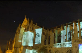 Debut des images projetées sur la cathédrale de Quimper