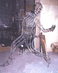 Sculpture en acier étiré